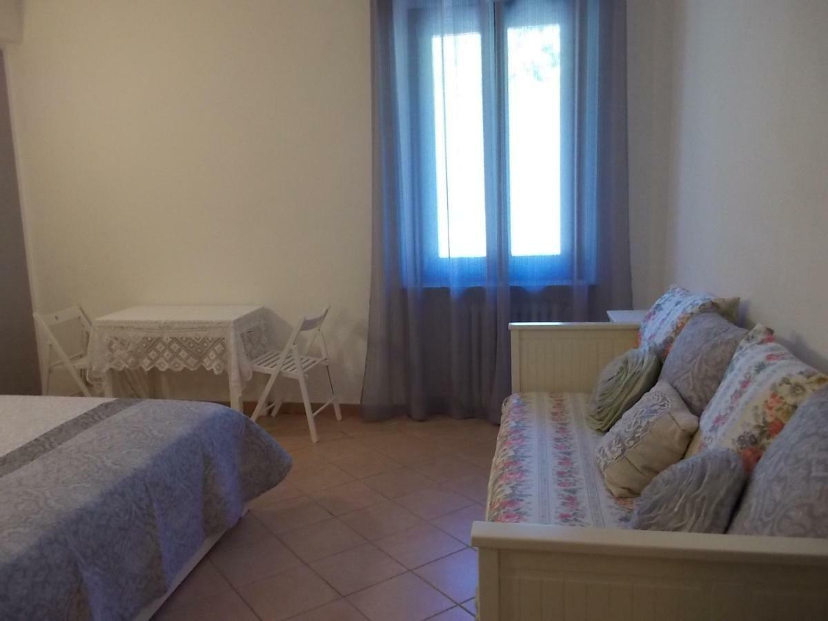 A Casa Di Lory Bed & Breakfast มอนคาลีเอรี ภายนอก รูปภาพ