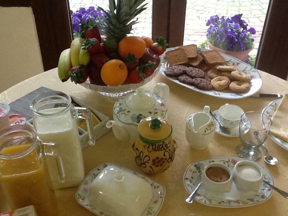 A Casa Di Lory Bed & Breakfast มอนคาลีเอรี ภายนอก รูปภาพ