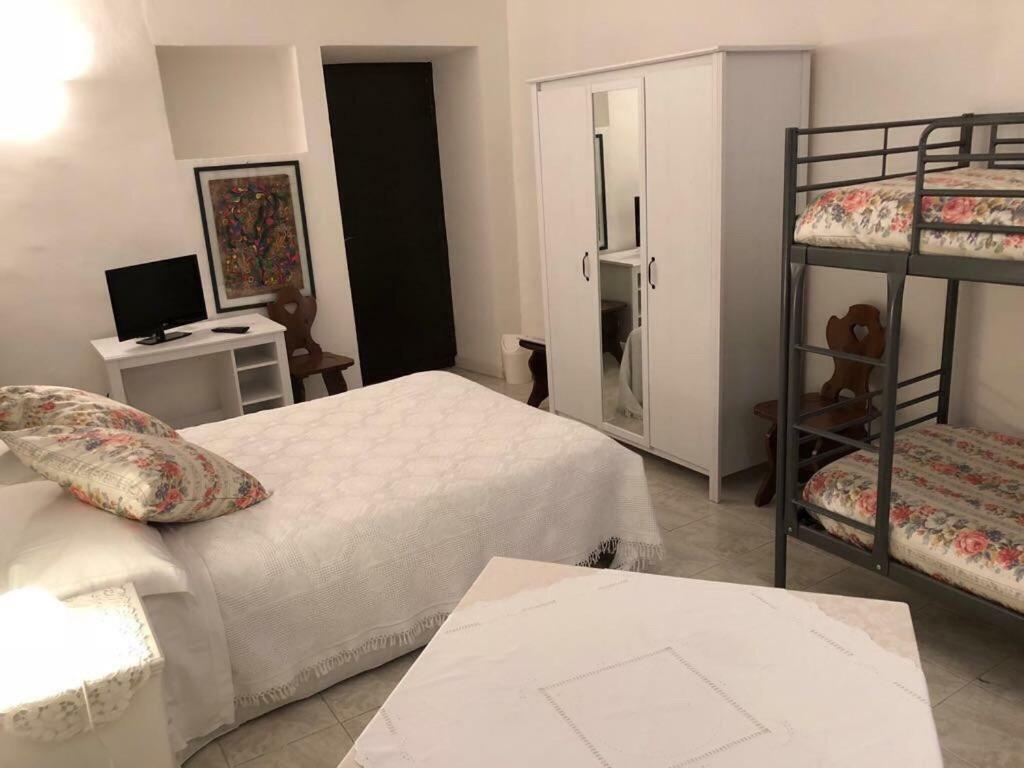 A Casa Di Lory Bed & Breakfast มอนคาลีเอรี ภายนอก รูปภาพ